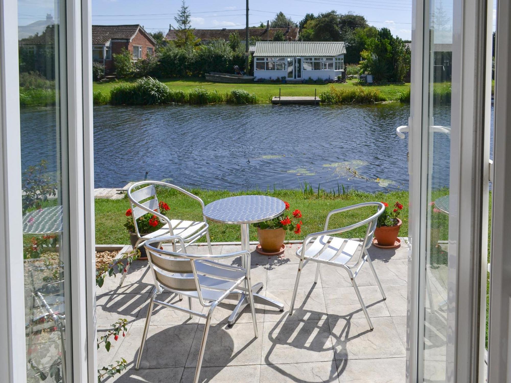Reflections Villa Surfleet Exterior photo